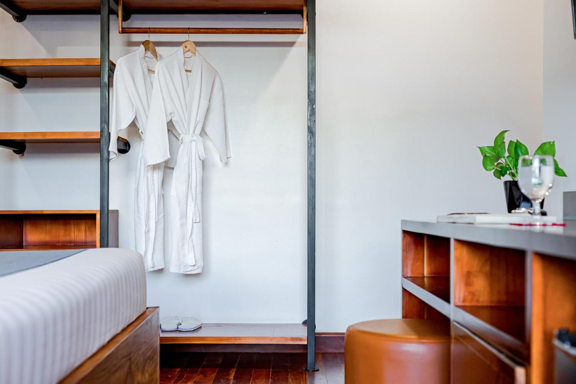 Le Vert Angkor Hotel Siem Reap Exterior photo